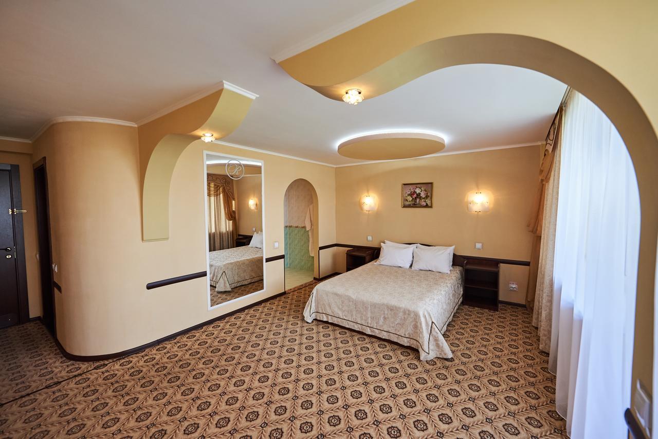 Rassvet Hotel Dnipro Eksteriør billede