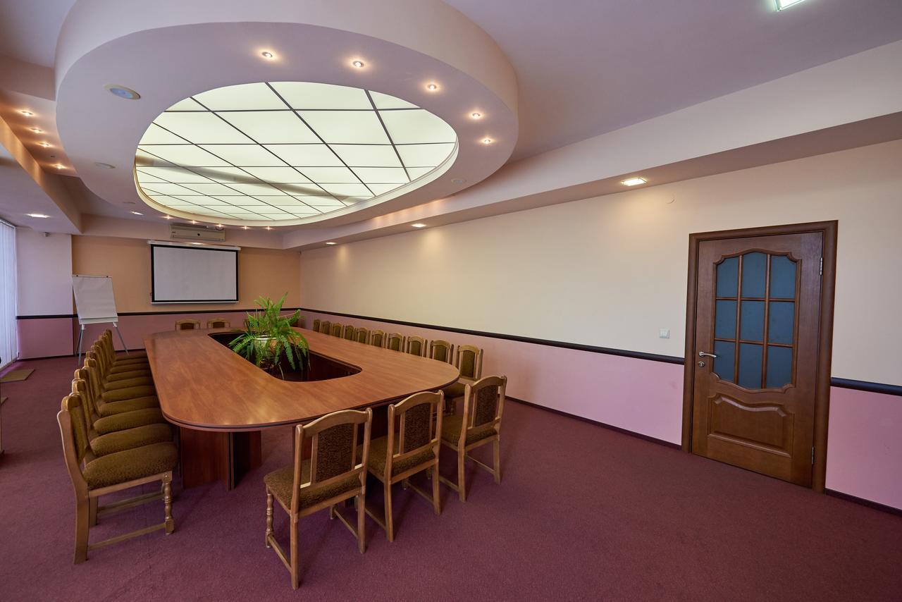 Rassvet Hotel Dnipro Eksteriør billede